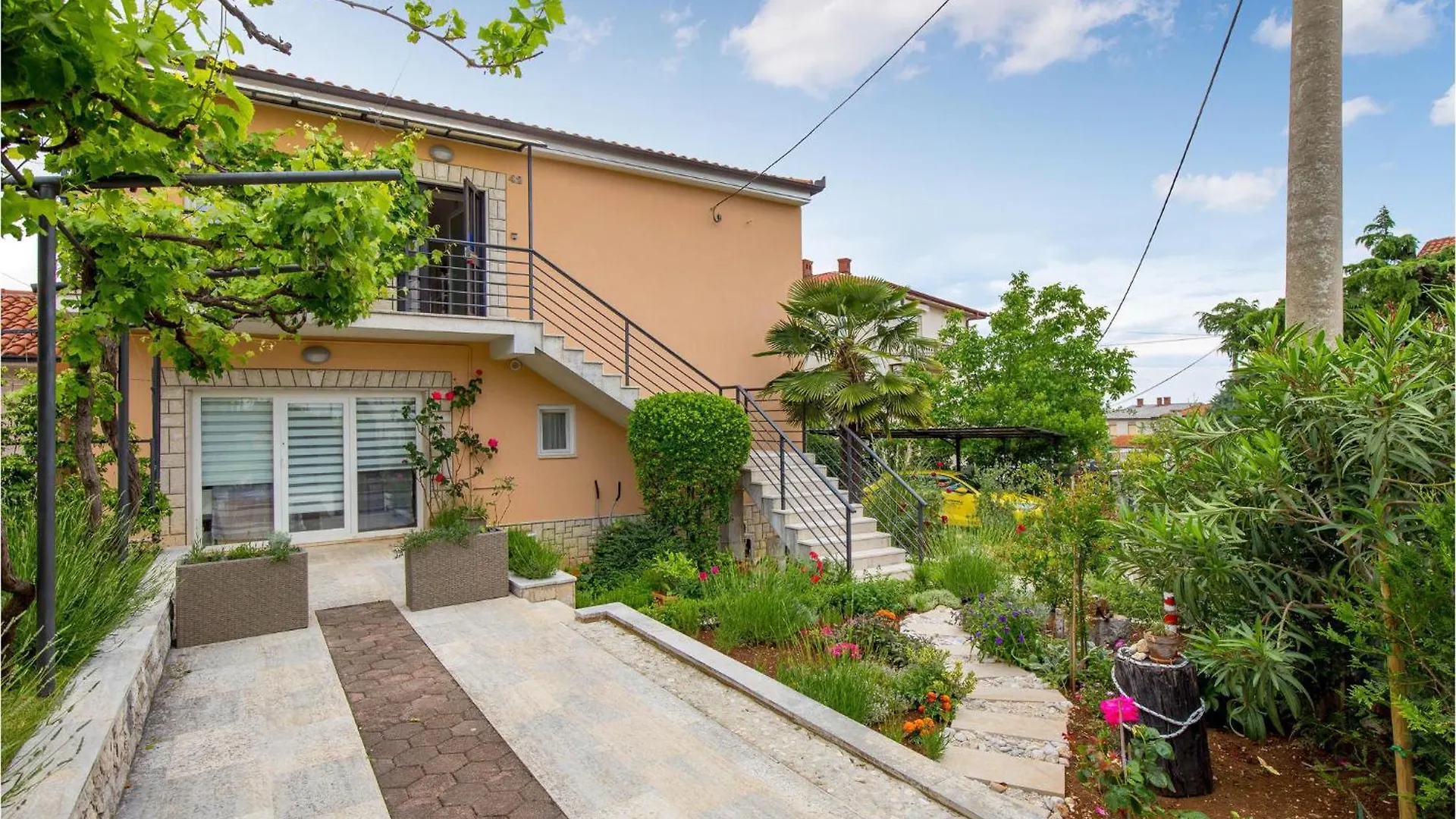 Nice Apartment In Rijeka With Wifi 0*,
